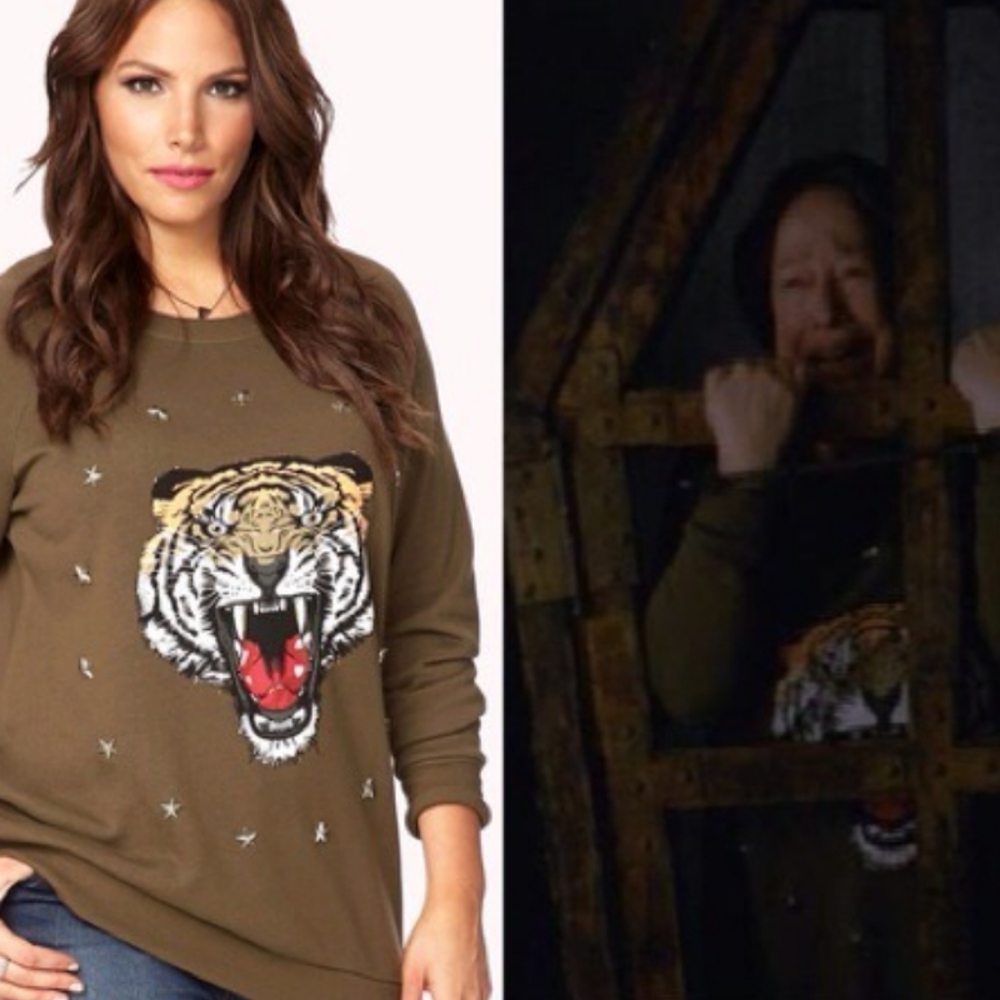 Forever 21 olive green tiger sweatshirt with star shaped hardware size medium - Picture 2 of 10